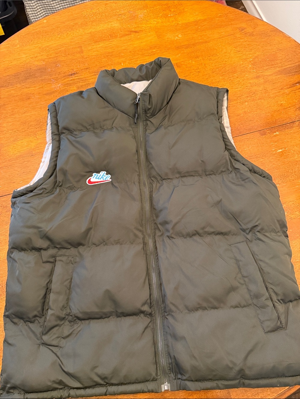 Nike Olive Green Quilted Puffer Vest with Logo xl